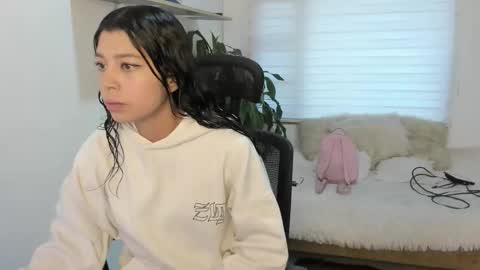 aysha_winxx online show from October 6, 11:27 am