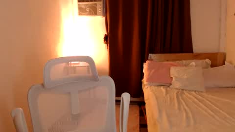 Lina online show from September 20, 9:29 am