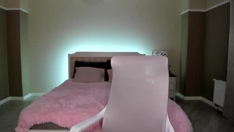 Snapshot of bab_boom chatting on October 13, 12:46 am Monica online show from October 13, 12:46 am