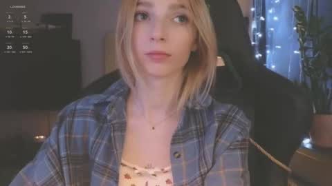 baby gopn1k online show from December 13, 5:05 am