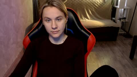 baby_kitte online show from April 5, 6:34 am