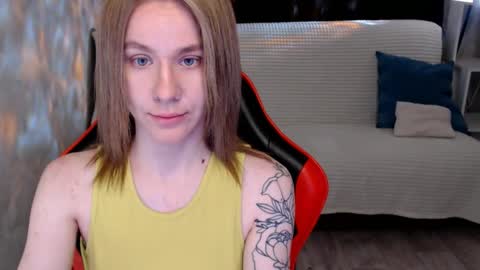 baby_kitte online show from November 30, 3:11 am