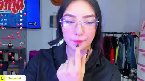 lily online show from October 22, 10:53 am