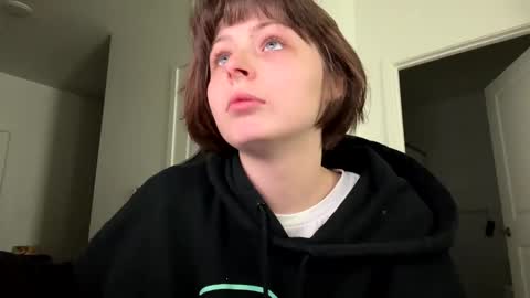 babybray online show from December 11, 8:50 pm