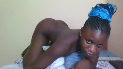 PRISCILLAH online show from March 4, 7:09 pm