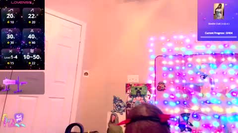 BabyZelda online show from April 10, 10:32 am