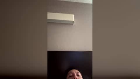 baddiehott95 online show from April 17, 7:38 pm