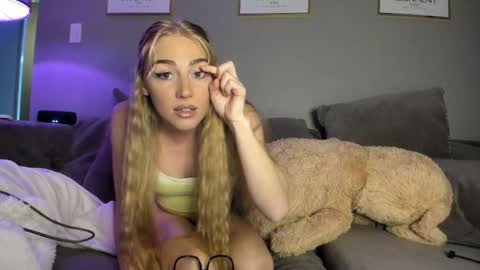 Jade online show from November 29, 3:21 am