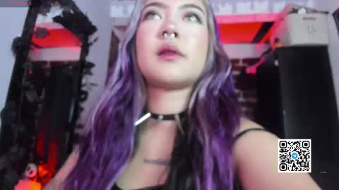        Please help me to reach 100 thumbs up online show from September 27, 4:58 pm