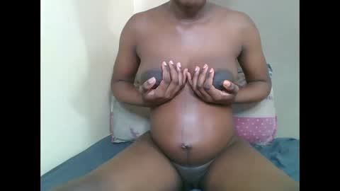 bads_girles online show from March 24, 9:03 am