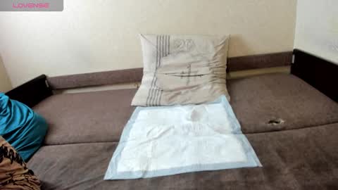 GMT 2Tue-Thur Sat Sun 0900am-1400am  online show from September 18, 3:43 pm