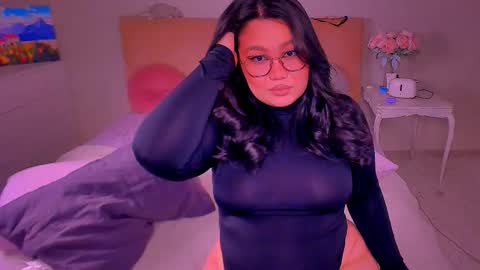 Snapshot of barbara_bb chatting on March 2, 8:57 pm Barbie Kim online show from March 2, 8:57 pm