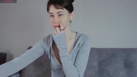 Snapshot of barbarian_girl chatting on January 9, 11:36 am Amina online show from January 9, 11:36 am