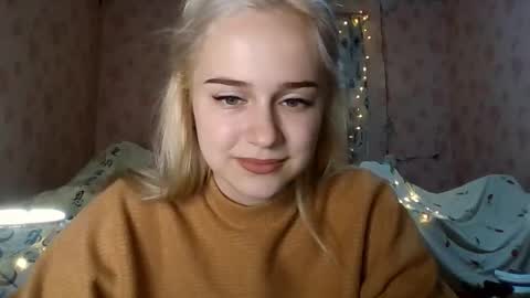 barbie___girl online show from January 5, 6:11 pm