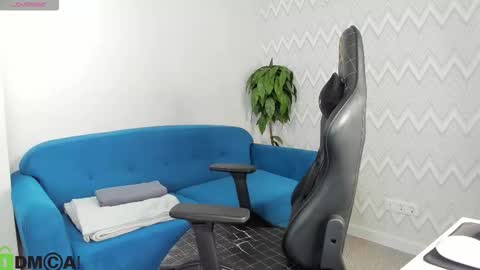 LisGTM2 Mon-Thu Sat 0100am-0700am online show from November 26, 1:06 am