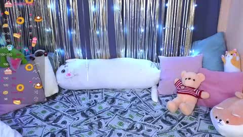 Snapshot of barbieee_doll chatting on December 18, 3:55 pm Eva online show from December 18, 3:55 pm