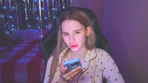Snapshot of barbieee_doll chatting on December 31, 11:31 am Eva online show from December 31, 11:31 am