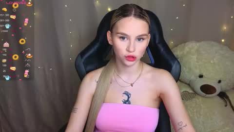 Snapshot of barbieee_doll chatting on September 21, 4:22 am Eva online show from September 21, 4:22 am