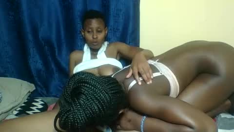 Snapshot of barbies_girles chatting on September 23, 10:30 pm barbies_girles online show from September 23, 10:30 pm