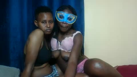 Snapshot of barbies_girles chatting on September 19, 9:58 pm barbies_girles online show from September 19, 9:58 pm
