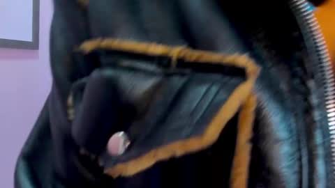    Help me get to 100 thumbs up  plss  online show from March 8, 1:55 pm