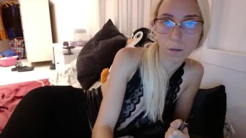 Lena online show from September 30, 5:18 pm