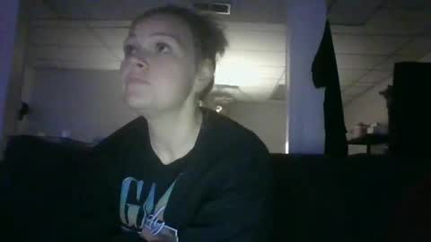 Baylee online show from November 20, 6:25 am