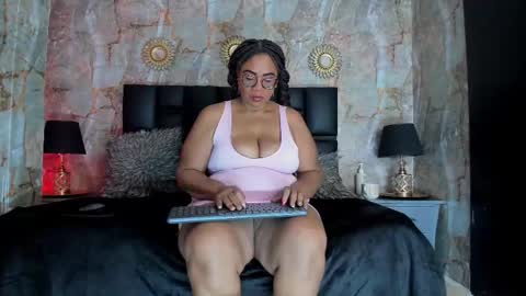 Bbwlatina01 online show from September 17, 12:14 pm