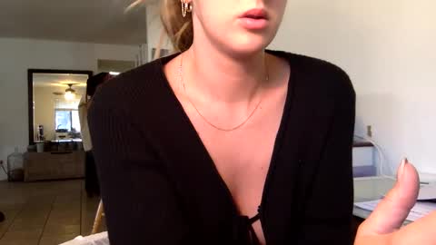 Snapshot of bbybri chatting on October 3, 9:53 pm Brianne may online show from October 3, 9:53 pm