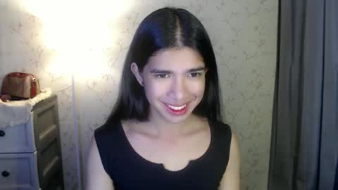 TRIXIE online show from February 3, 8:01 pm