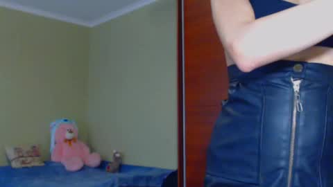 Snapshot of beauty_fruity chatting on February 17, 9:13 am Maria online show from February 17, 9:13 am