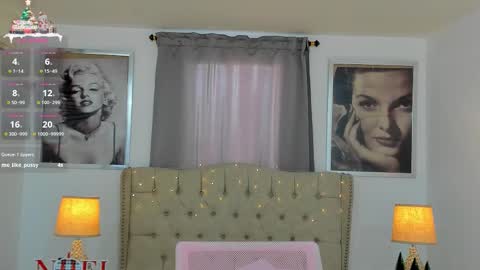 Ariana Reyes online show from December 2, 12:40 pm