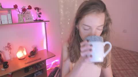 Eliise online show from September 20, 2:15 pm