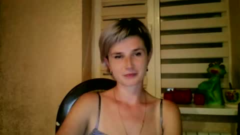 Snapshot of beautyksenia chatting on September 10, 7:14 pm BeautyKsenia online show from September 10, 7:14 pm