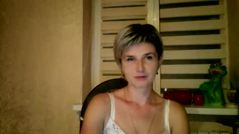 Snapshot of beautyksenia chatting on September 23, 6:50 pm BeautyKsenia online show from September 23, 6:50 pm