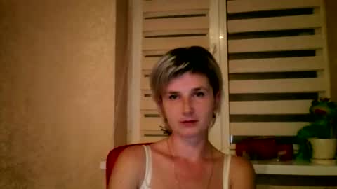 Snapshot of beautyksenia chatting on October 8, 7:18 pm BeautyKsenia online show from October 8, 7:18 pm