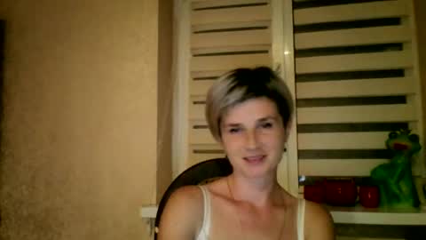 Snapshot of beautyksenia chatting on September 24, 6:51 pm BeautyKsenia online show from September 24, 6:51 pm