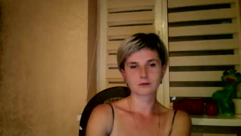 Snapshot of beautyksenia chatting on October 1, 7:19 pm BeautyKsenia online show from October 1, 7:19 pm