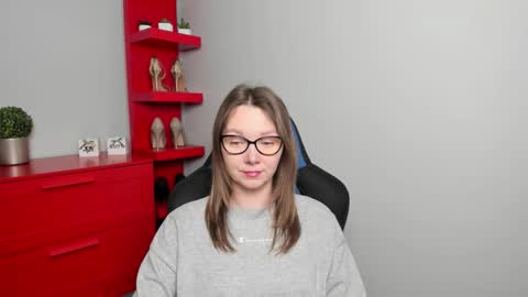 Zoe online show from November 4, 6:29 am