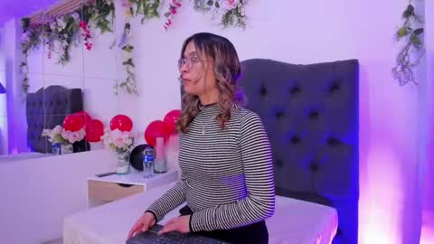 beccamilanni online show from February 25, 1:10 pm