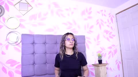 beccamilanni online show from November 3, 2:21 pm