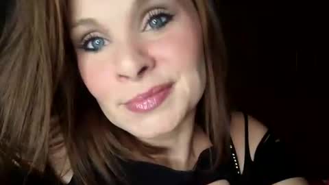 BECKY BOO  online show from April 16, 5:30 am