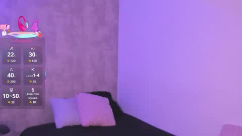 becky__g online show from November 3, 4:16 am