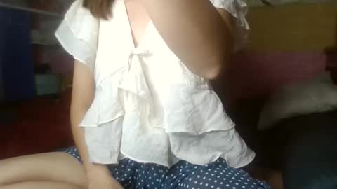 Snapshot of beebaby_xx chatting on September 25, 5:44 pm beebaby_xx online show from September 25, 5:44 pm