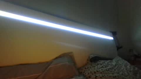 Snapshot of beeinmedeep chatting on December 17, 10:01 am beeinmedeep online show from December 17, 10:01 am