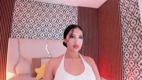 BELLA online show from June 4, 3:16 pm