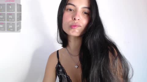 Snapshot of bella_musee chatting on January 29, 10:01 pm   online show from January 29, 10:01 pm