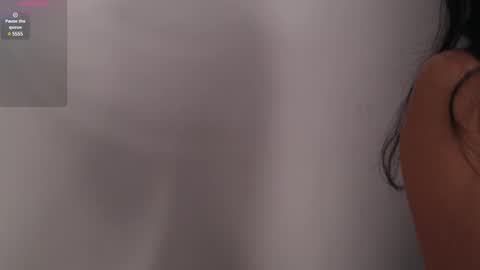 Snapshot of bella_musee chatting on February 11, 10:50 pm   online show from February 11, 10:50 pm