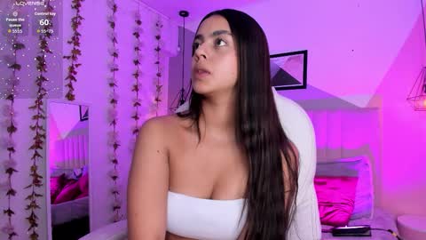 BELLA online show from December 1, 7:27 pm