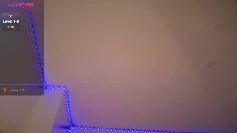 Bella Monroe online show from December 1, 5:33 am